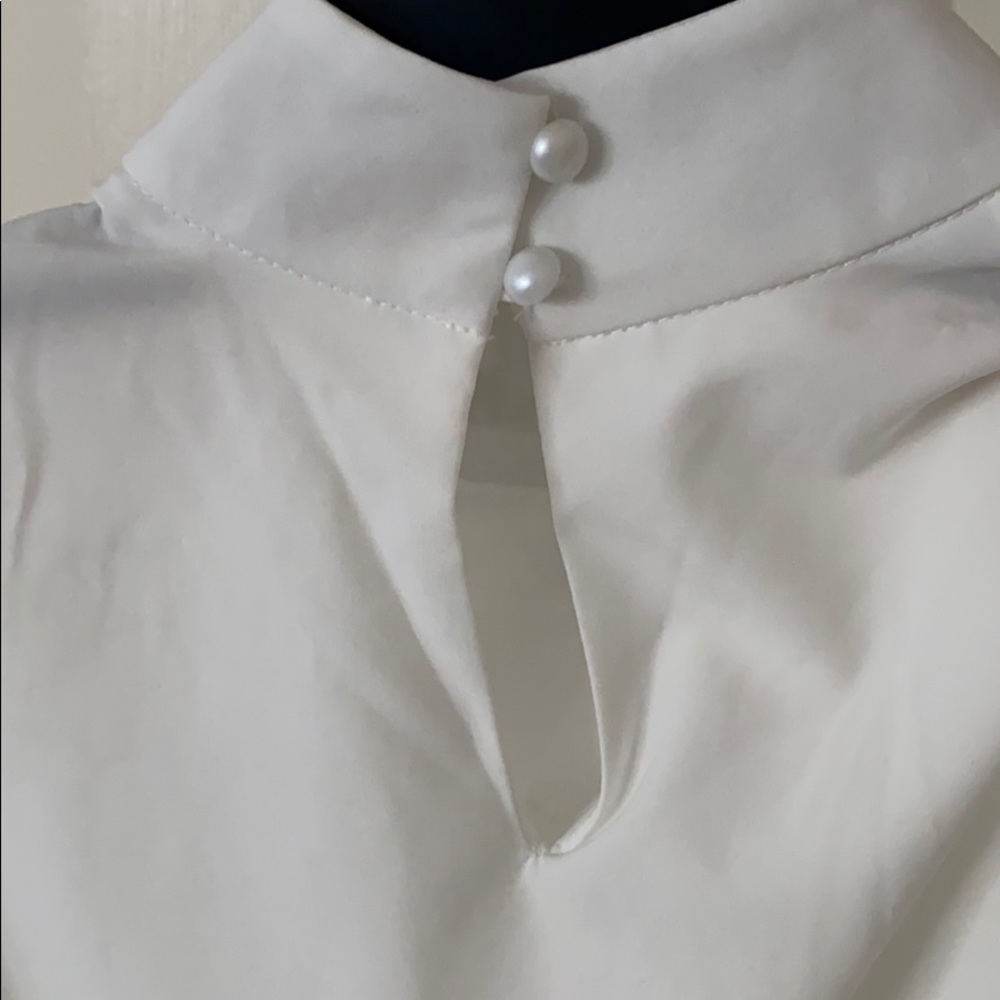 Statement sleeve top! - Picture 4 of 7